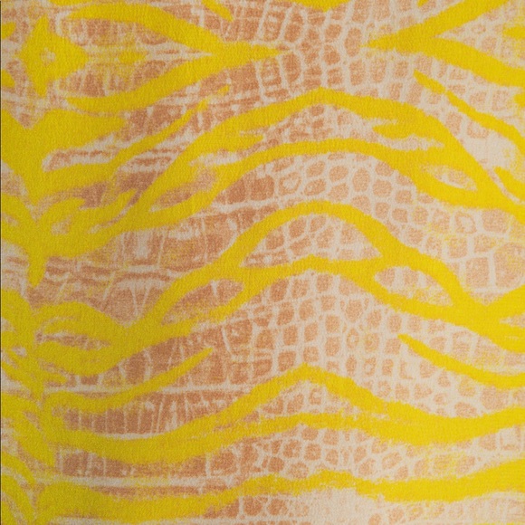 Equipment Riley Tee in Canary Multi-XS - Picture 5 of 12